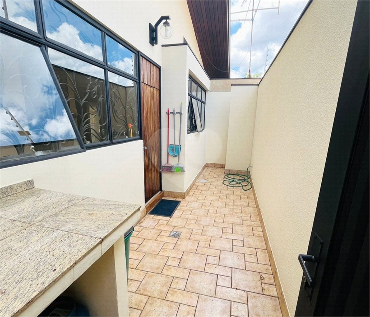 Casa à venda com 3 quartos, sendo 1 suíte,  em Jardim Eltonville, Sorocaba, SP