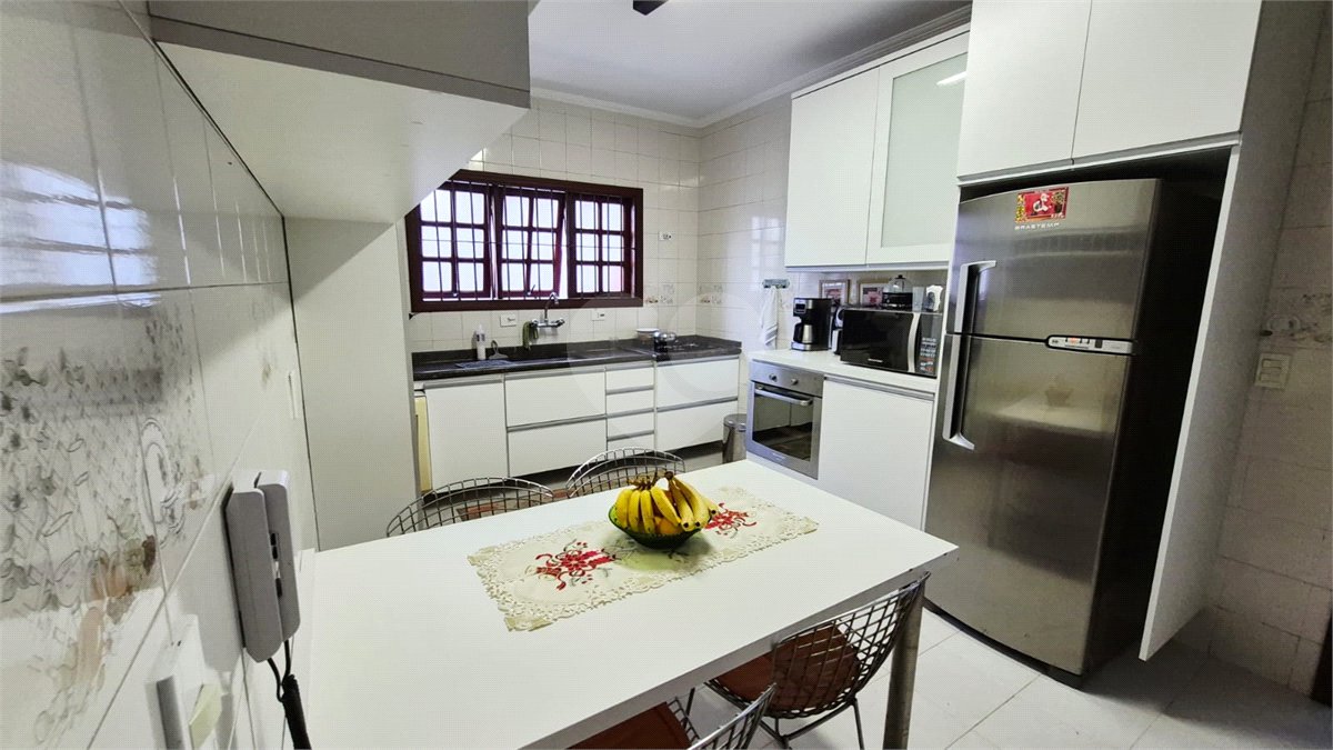 Casa à venda com 3 suítes em Jardim das Vertentes, São Paulo, SP