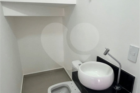 Casa à venda ou para alugar com 3 suítes em Nova Gardênia, Atibaia, SP