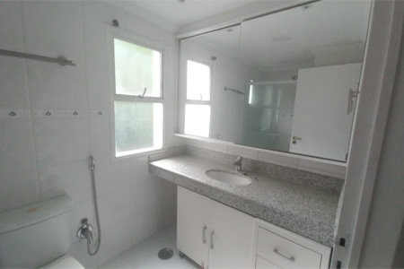 Apartamento à venda com 3 quartos, sendo 1 suíte, em Vila Andrade, São Paulo, SP