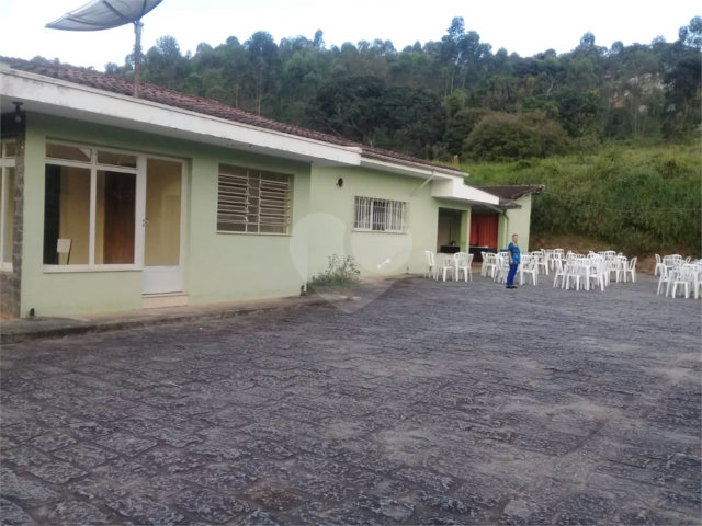 Casa à venda com 4 quartos, sendo 1 suíte,  em Rio Acima, Mairiporã, SP