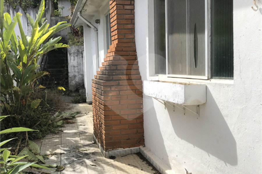 Casa Térrea à venda com 3 quartos, sendo 2 suítes, em Horto Florestal, São Paulo, SP