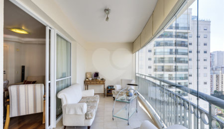 Apartamento à venda com 3 quartos, sendo 2 suítes,  em Jardim Marajoara, São Paulo, SP