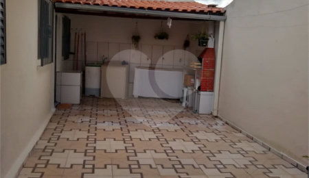 Casa à venda com 3 quartos, sendo 1 suíte,  no Centro, São Sebastião da Bela Vista, MG