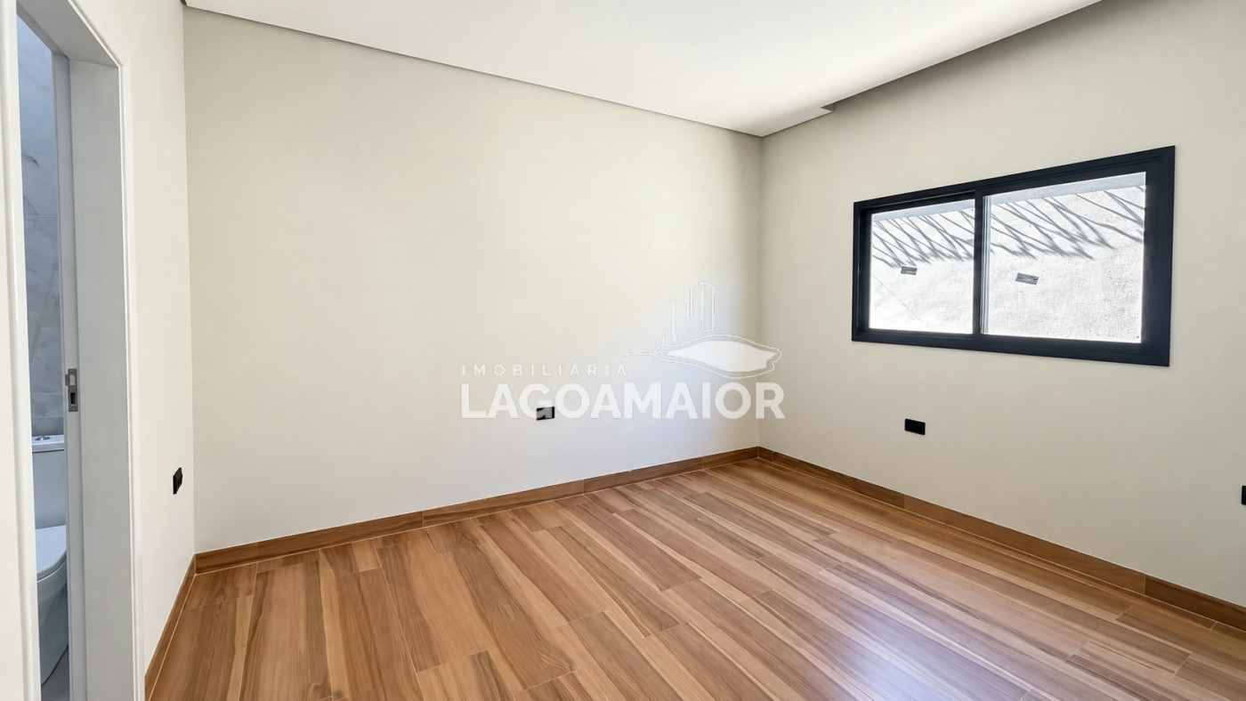 Casa à venda ou para alugar com 4 quartos, sendo 2 suítes, no Centro, Três Lagoas - MS