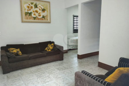 Casa à venda com 2 quartos, sendo 1 suíte, em Indianópolis, São Paulo, SP