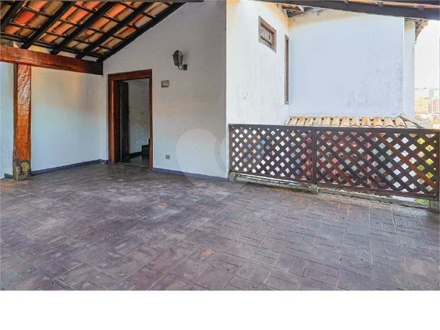 Sobrado à venda com 3 quartos, sendo 1 suíte,  em Jardim Leonor, São Paulo, SP