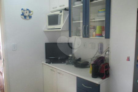 Apartamento à venda com 3 quartos, sendo 1 suíte, em Real Parque, São Paulo, SP