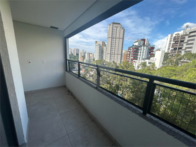 Apartamento à venda com 2 quartos em Morumbi, São Paulo, SP