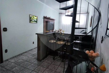 Sobrado à venda com 3 quartos, sendo 1 suíte, em Campos Elíseos, Ribeirão Preto, SP