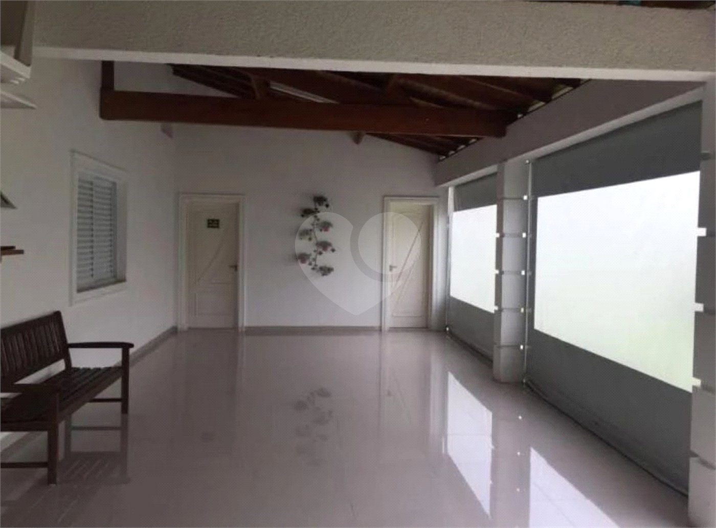 Condomínio à venda com 4 quartos, sendo 2 suítes, em Colinas do Paratehy, Mogi das Cruzes, SP
