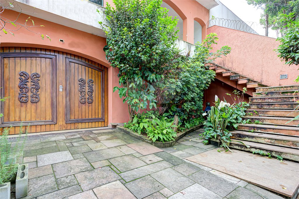 Casa à venda com 5 suítes em Jardim Prudência, São Paulo, SP