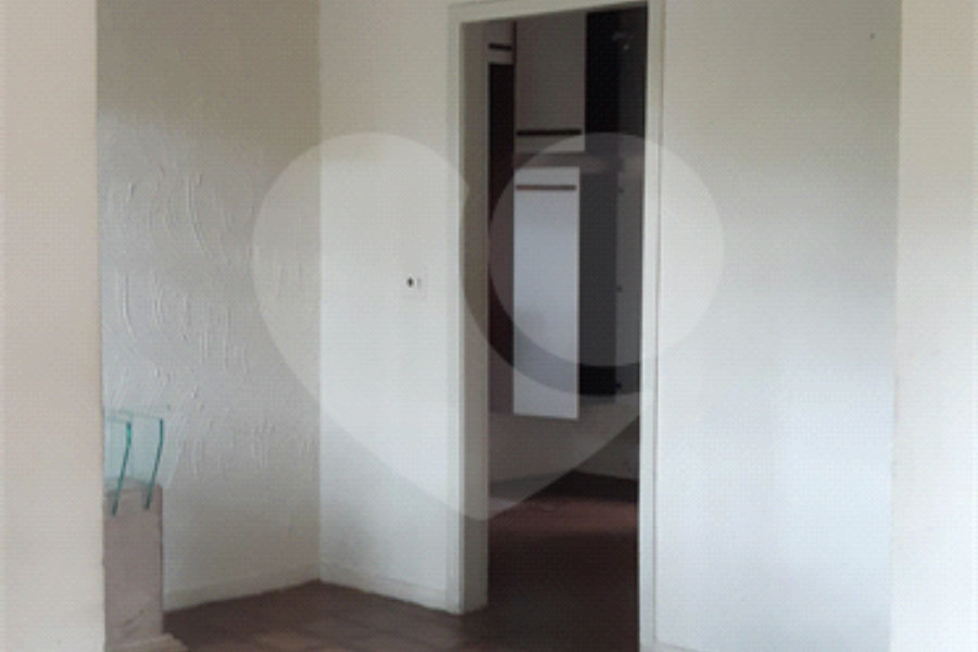 Casa à venda com 6 quartos, sendo 1 suíte, em Água Fria, São Paulo, SP