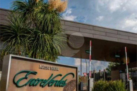 Casa à venda com 5 suítes no condomínio Residencial Entreverdes, Campinas - SP