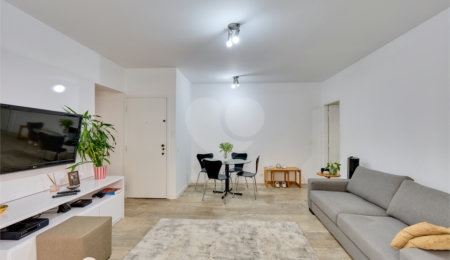 Apartamento à venda com 3 quartos, sendo 1 suíte,  em Vila Olímpia, São Paulo, SP