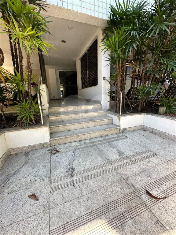 Apartamento à venda com 3 quartos, sendo 1 suíte, em Passagem, Cabo Frio, RJ