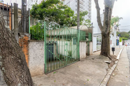 Sobrado à venda com 3 quartos, sendo 1 suíte, em Real Parque, São Paulo, SP