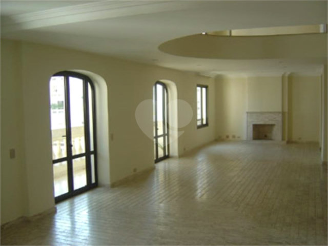 Duplex à venda com 3 suítes em Jardim América, São Paulo, SP
