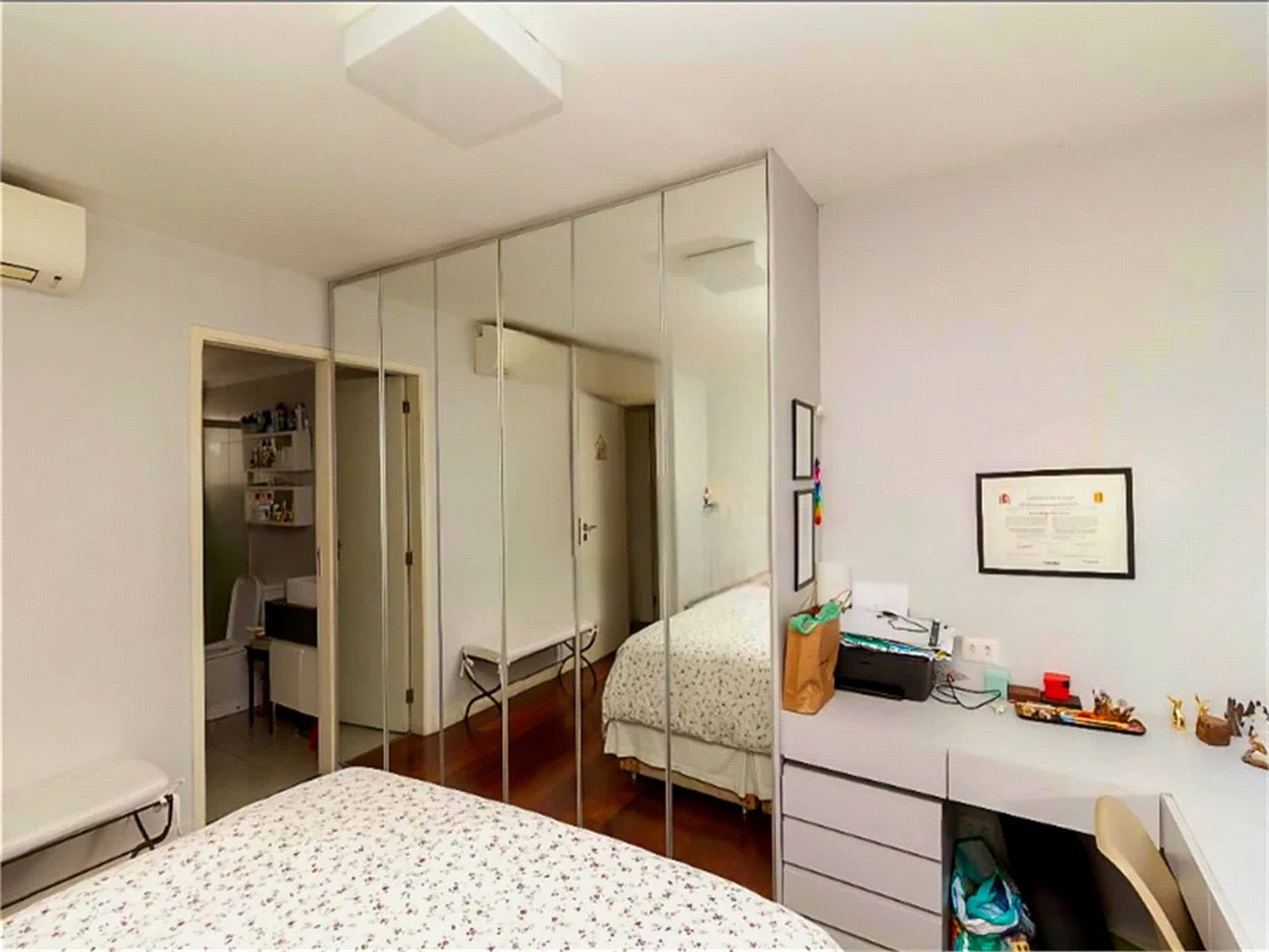 Apartamento à venda com 3 quartos, sendo 2 suítes, em Pinheiros, São Paulo, SP
