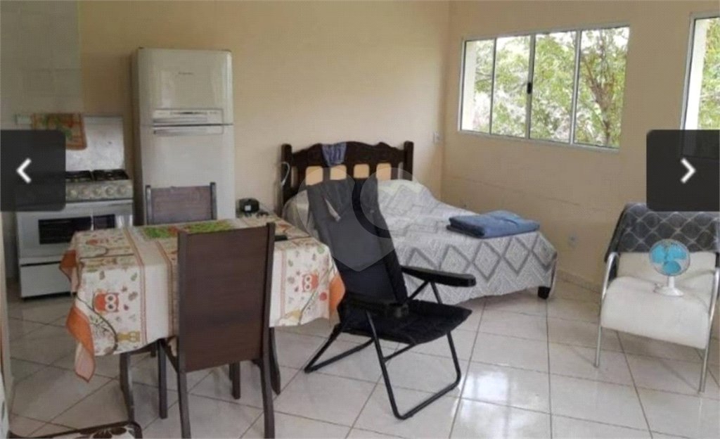 Chácara à venda ou para alugar com 4 quartos, sendo 1 suíte, em Vila Omízollo, Louveira, SP
