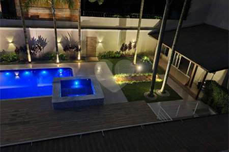 Casa à venda com 5 suítes em Paraisópolis, São Paulo, SP