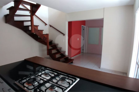 Cobertura à venda com 3 quartos, sendo 2 suítes,  em Vila Ipojuca, São Paulo, SP