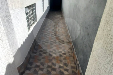 Casa Térrea à venda com 2 suítes em Jardim São Francisco, Mogi das Cruzes, SP