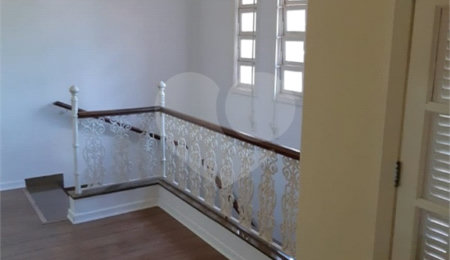Sobrado à venda com 3 quartos, sendo 2 suítes,  em Vila Paulicéia, São Paulo, SP