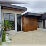 Casa à venda com 3 quartos, sendo 1 suíte, no condomínio Horto Florestal Villagio, Sorocaba - SP