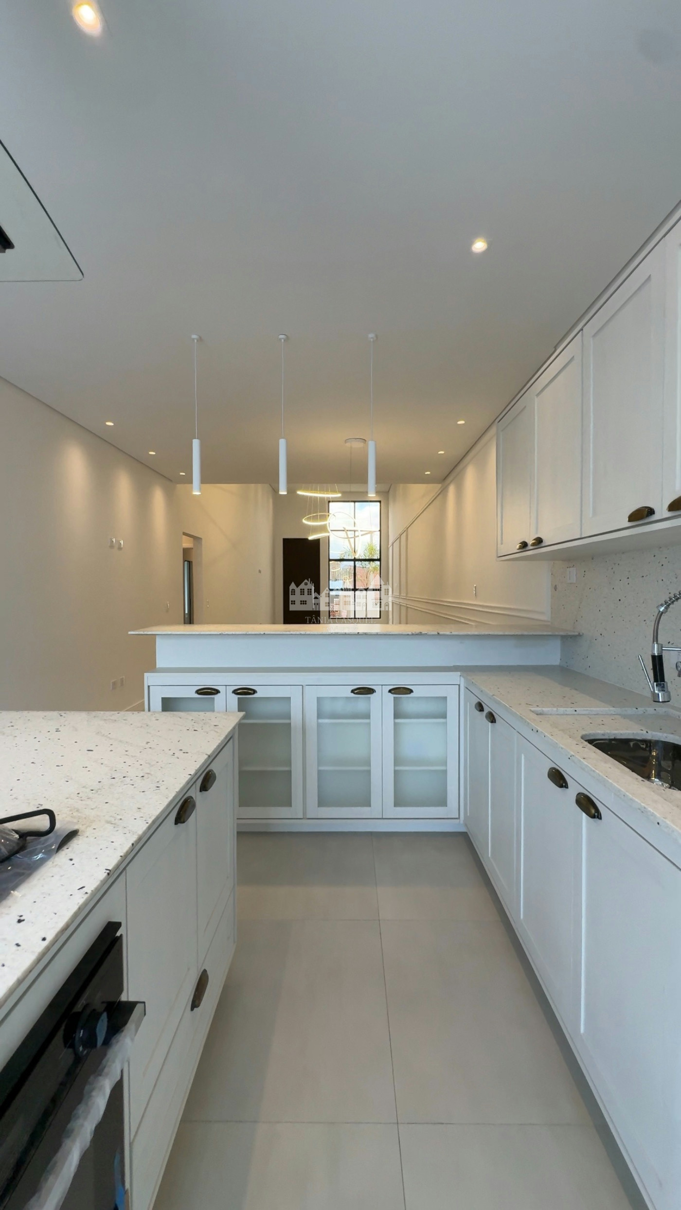 Casa térrea à venda com 3 suítes, em Nova Gardênia, Atibaia - SP