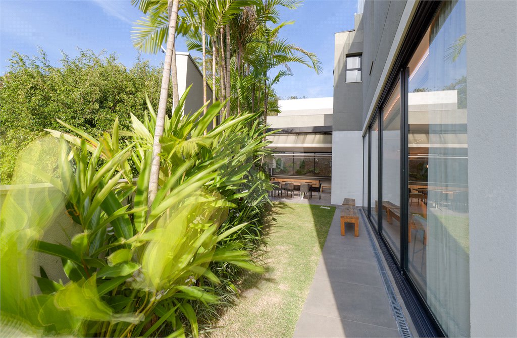 Casa à venda com 3 suítes no condomínio Eco Boulevard, São Paulo - SP