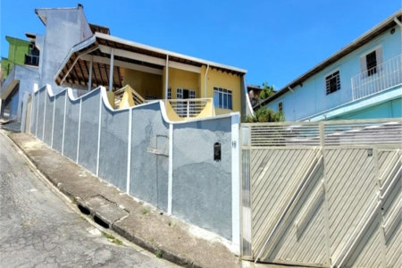 Casa à venda com 3 quartos, sendo 1 suíte, em Jardim Rodeio, Mogi das Cruzes, SP