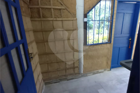 Chácara à venda com 3 quartos, sendo 1 suíte, no Centro, Santa Cruz Cabrália, BA