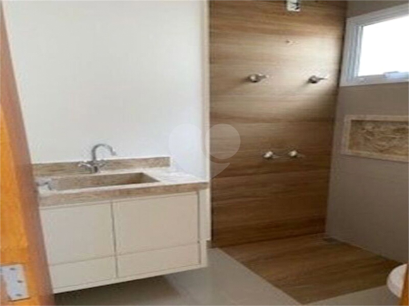 Casa à venda com 3 suítes no condomínio Residencial Viena, Indaiatuba - SP