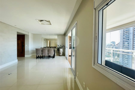 Apartamento à venda com 3 suítes em Baeta Neves, São Bernardo do Campo, SP