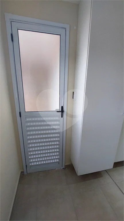 Apartamento para alugar com 2 quartos, sendo 1 suíte, em Aparecidinha, Sorocaba, SP