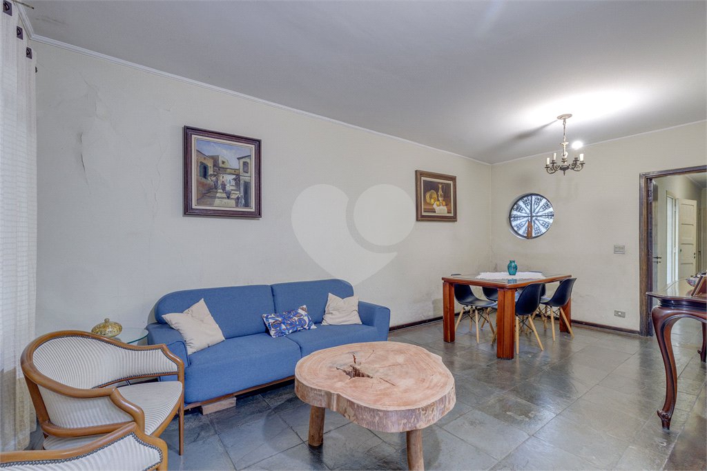 Casa à venda com 4 quartos, sendo 3 suítes,  em Alto da Boa Vista, São Paulo, SP