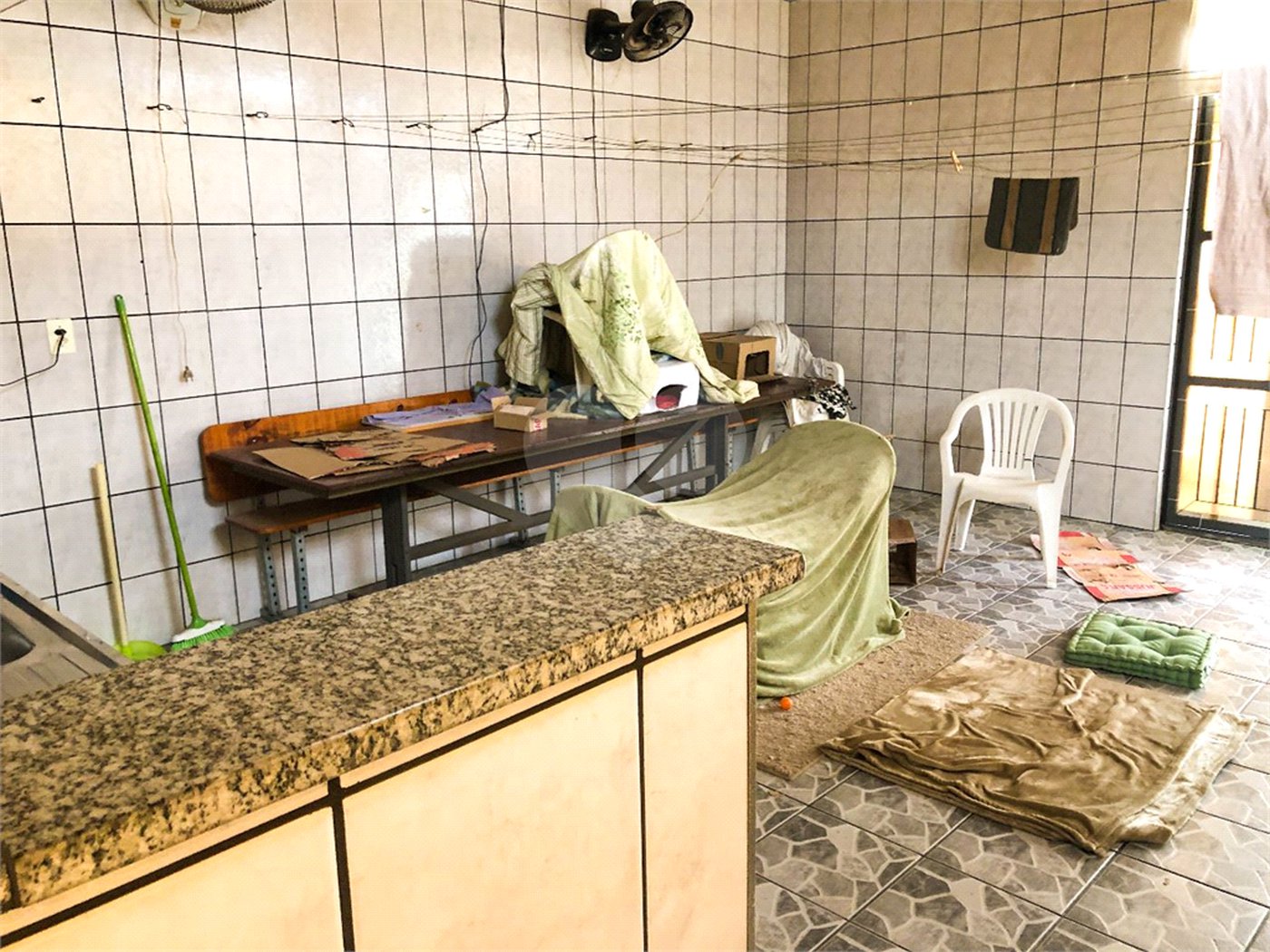 Sobrado à venda com 5 quartos, sendo 1 suíte, em Parque Edu Chaves, São Paulo, SP