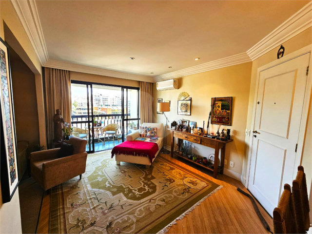 Apartamento à venda com 2 quartos, sendo 1 suíte,  em Chácara Santo Antônio, São Paulo, SP