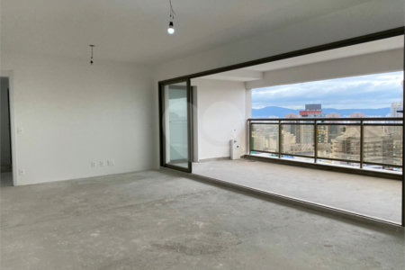 Apartamento à venda com 4 quartos, sendo 2 suítes,  em Perdizes, São Paulo, SP