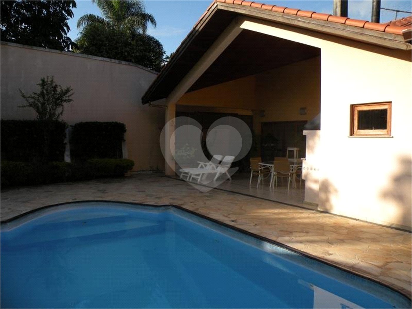 Casa à venda ou para alugar com 5 suítes em Parque dos Príncipes, São Paulo, SP