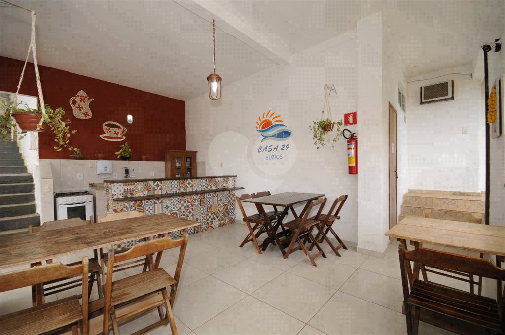 Hotel à venda com 13 quartos, sendo 12 suítes,  em Alto de Búzios, Armação dos Búzios, RJ