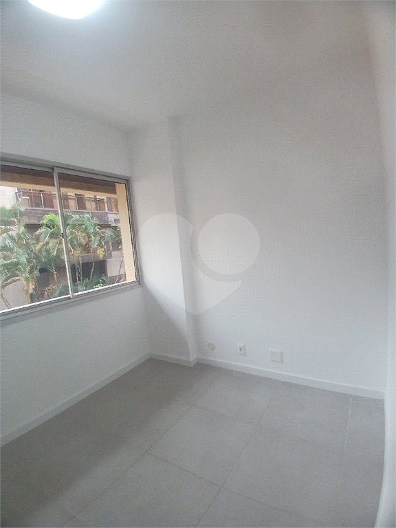 Apartamento à venda com 2 quartos, sendo 1 suíte, em Lagoa, Rio de Janeiro, RJ