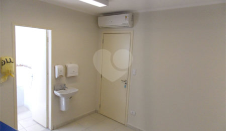 Sobrado à venda ou para alugar com 9 quartos em Santo Amaro, São Paulo, SP