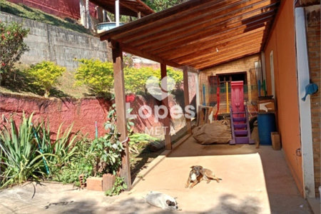 Chácara à venda com 5 quartos, sendo 3 suítes, em Loteamento Residencial Vista Linda, São José dos Campos, SP