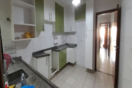 Casa à venda com 3 quartos, sendo 1 suíte, no Centro, São Bernardo do Campo, SP