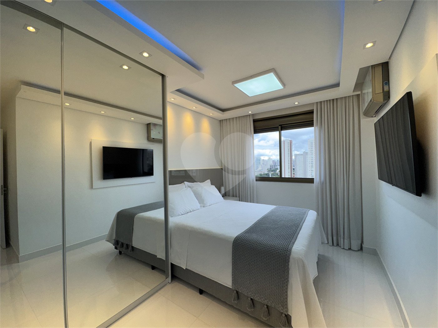Apartamento à venda com 2 quartos, sendo 1 suíte, em Barra Funda, São Paulo, SP