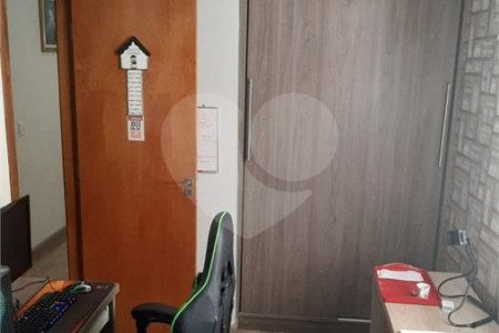 Casa à venda com 3 quartos, sendo 1 suíte,  em Vila Suissa, Mogi das Cruzes, SP