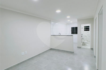 Apartamento à venda com 2 quartos em Lopes de Oliveira, Sorocaba, SP