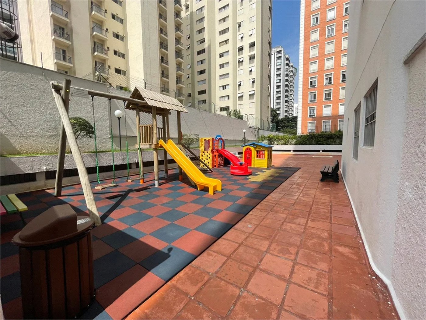 Apartamento à venda com 3 quartos, sendo 1 suíte, em Brooklin Paulista, São Paulo, SP